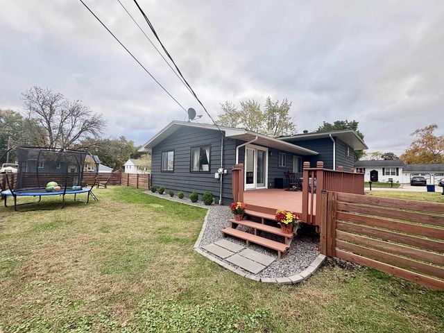 512 S 11th Avenue, Onalaska, WI 54650