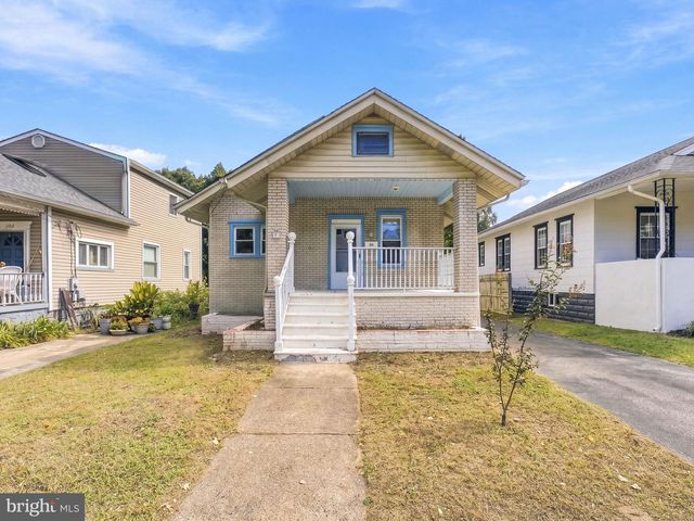 304 WOODLAWN TER, Collingswood, NJ 08108
