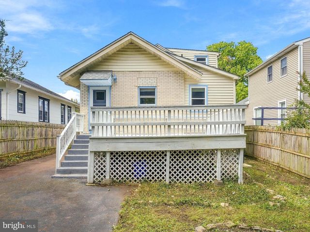304 WOODLAWN TER, Collingswood, NJ 08108