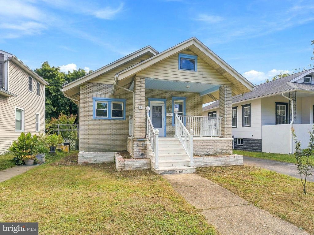 304 WOODLAWN TER, Collingswood, NJ 08108 — photo 3