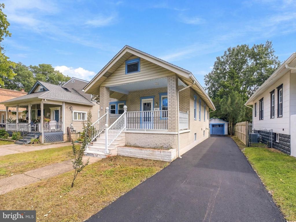 304 WOODLAWN TER, Collingswood, NJ 08108 — photo 4