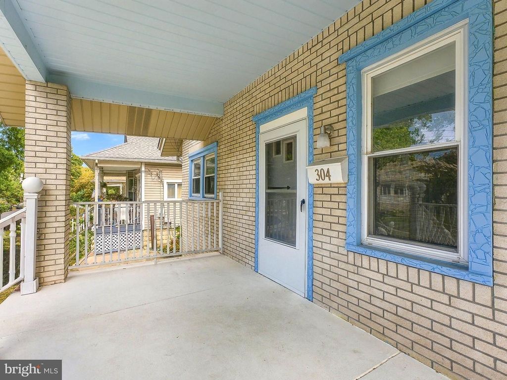 304 WOODLAWN TER, Collingswood, NJ 08108 — photo 5