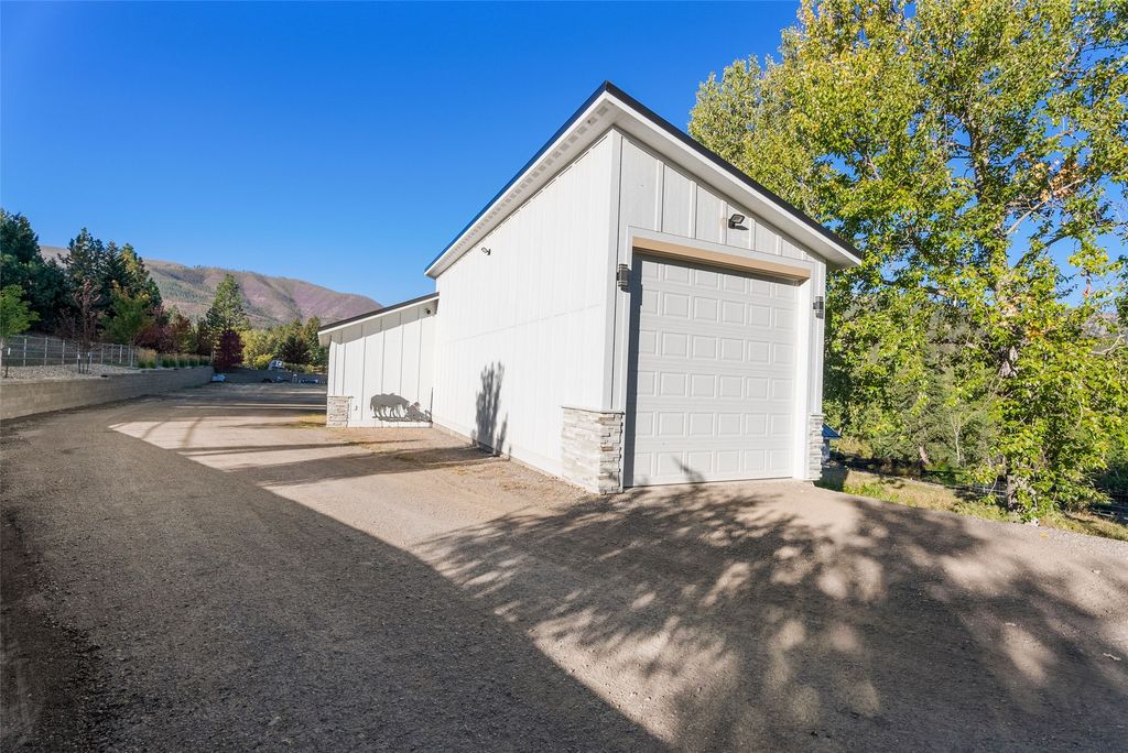 8350 Vann Drive, Lolo, MT 59847 photo 25