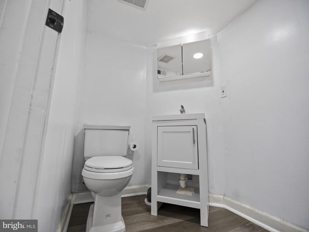 6008 ADDISON RD, Capitol Heights, MD 20743