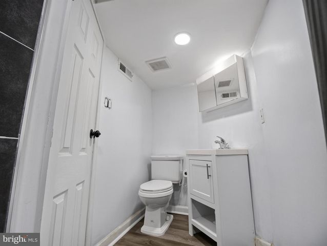 6008 ADDISON RD, Capitol Heights, MD 20743
