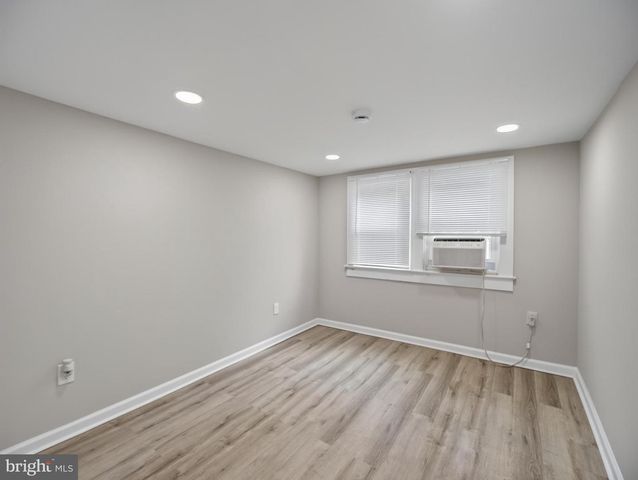 6008 ADDISON RD, Capitol Heights, MD 20743