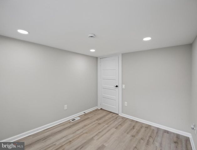 6008 ADDISON RD, Capitol Heights, MD 20743