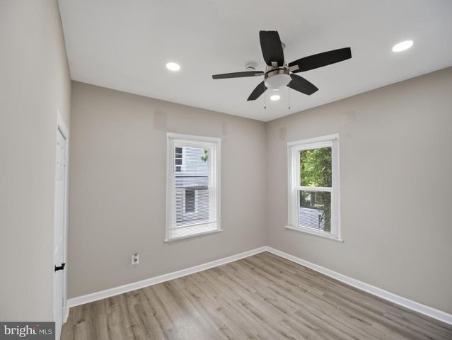 6008 ADDISON RD, Capitol Heights, MD 20743