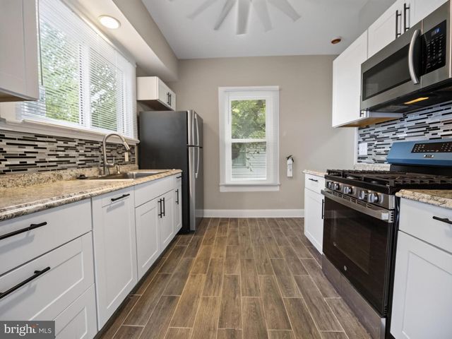6008 ADDISON RD, Capitol Heights, MD 20743