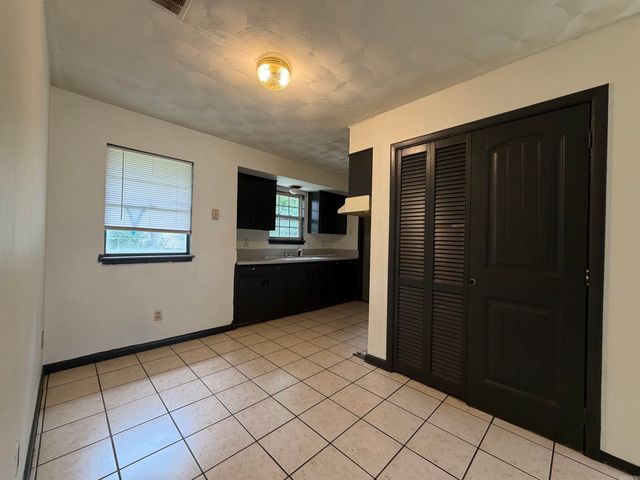 25 Collins Rd, Jacksonville, AR 72076