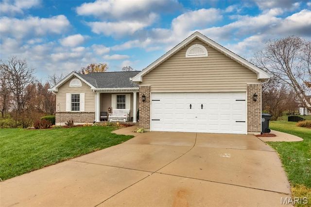 2837 Grand Slam Drive, O'fallon, MO 63366