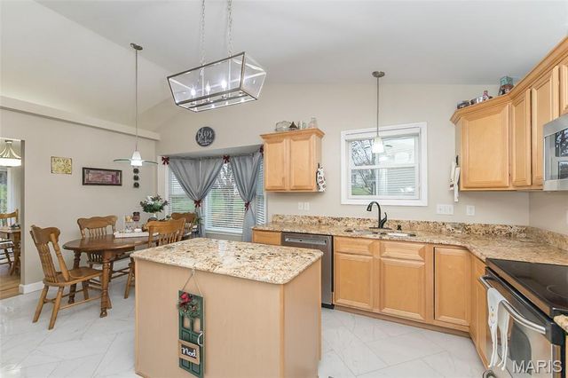 2837 Grand Slam Drive, O'fallon, MO 63366