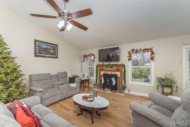 2837 Grand Slam Drive, O'fallon, MO 63366