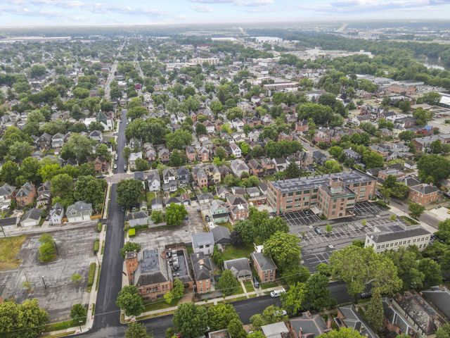 406 E Markison Avenue, Columbus, OH 43207