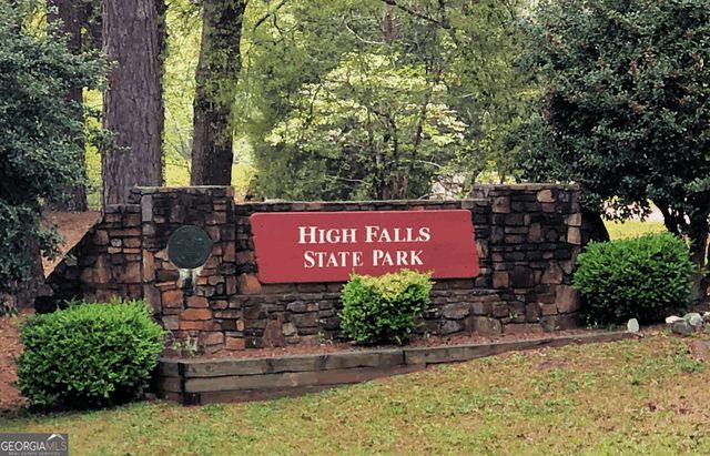 158 Rivers Edge Drive, Forsyth, GA 31029