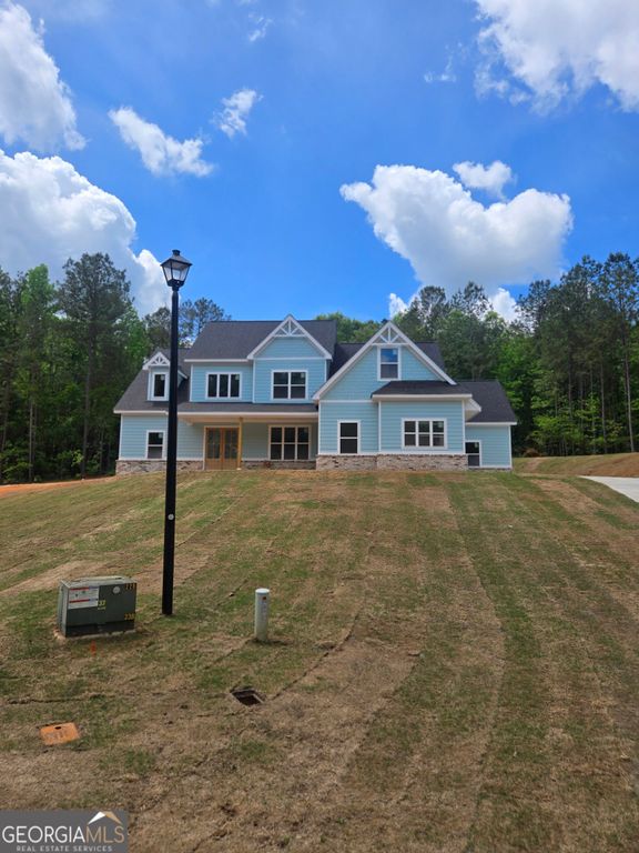 158 Rivers Edge Drive, Forsyth, GA 31029