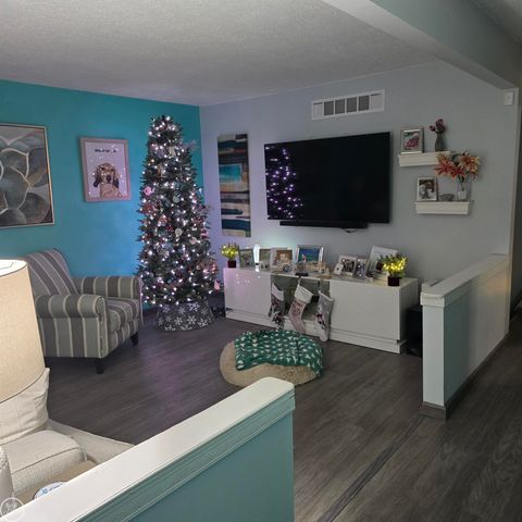 21551 Elmway Street, Clinton Township, MI 48035