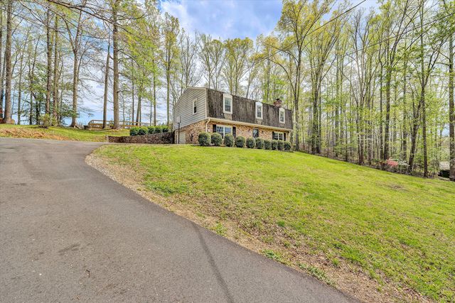 1764 Hidden Forest DR, Goodview, VA 24095