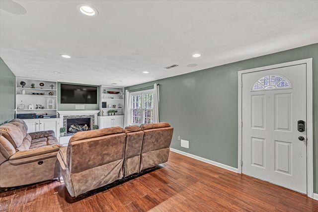 1764 Hidden Forest DR, Goodview, VA 24095