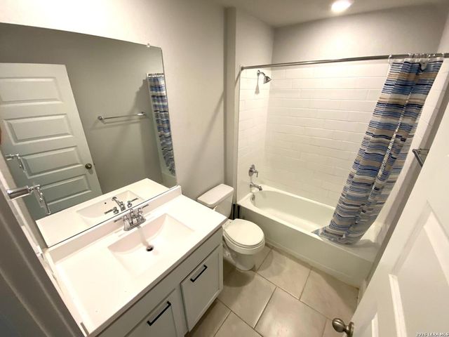 14111 Guadalupe, San Antonio, TX 78253