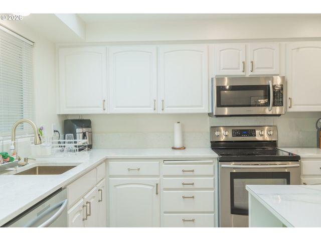 13100 Sw BUTNER Ct, Beaverton, OR 97005
