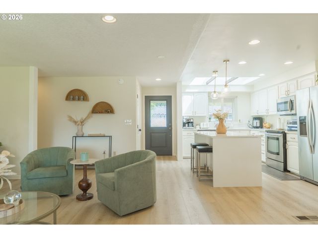 13100 Sw BUTNER Ct, Beaverton, OR 97005