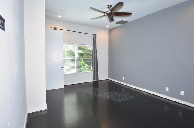 207 Pierce Street 201, Houston, TX 77002