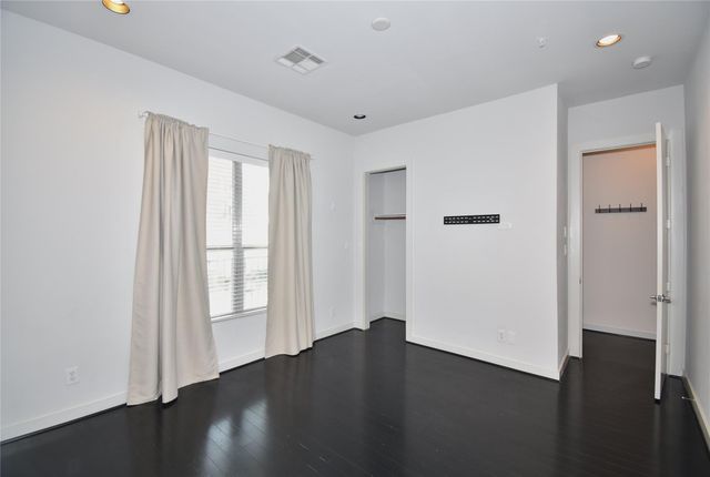 207 Pierce Street 201, Houston, TX 77002
