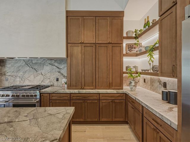 4 El Macero Court, Henderson, NV 89052