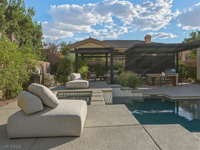 4 El Macero Court, Henderson, NV 89052