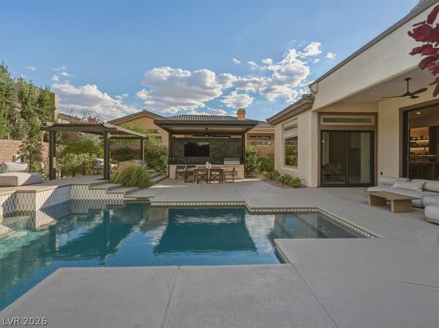 4 El Macero Court, Henderson, NV 89052