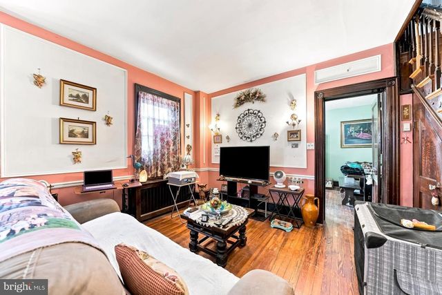 2116 W PASSYUNK AVE, Philadelphia, PA 19145