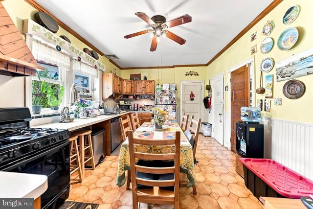 2116 W PASSYUNK AVE, Philadelphia, PA 19145