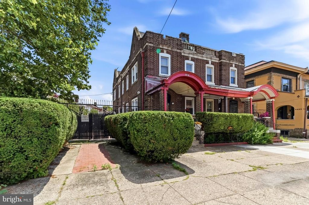 2116 W PASSYUNK AVE, Philadelphia, PA 19145