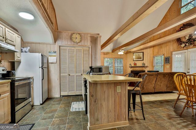 106 Chalet Circle, Pine Mountain, GA 31822