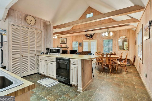 106 Chalet Circle, Pine Mountain, GA 31822