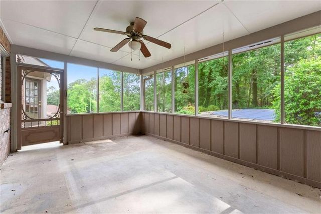 2272 Westridge Drive, Snellville, GA 30078