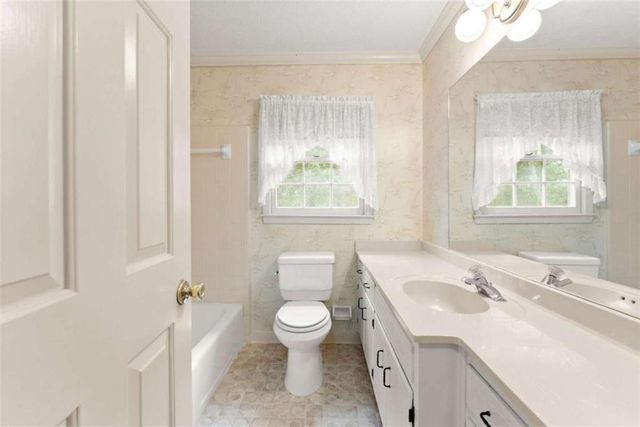 2272 Westridge Drive, Snellville, GA 30078