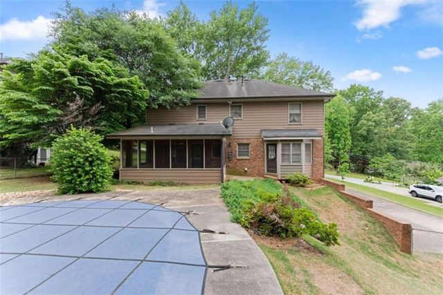 2272 Westridge Drive, Snellville, GA 30078