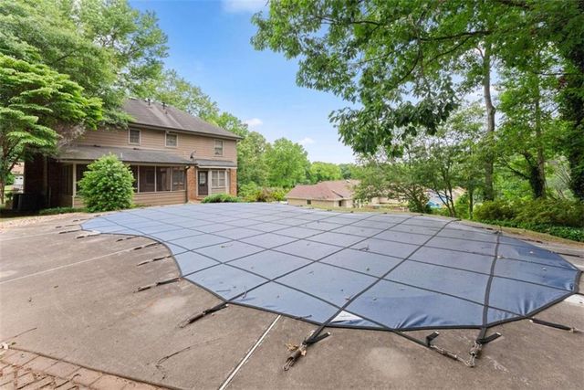 2272 Westridge Drive, Snellville, GA 30078