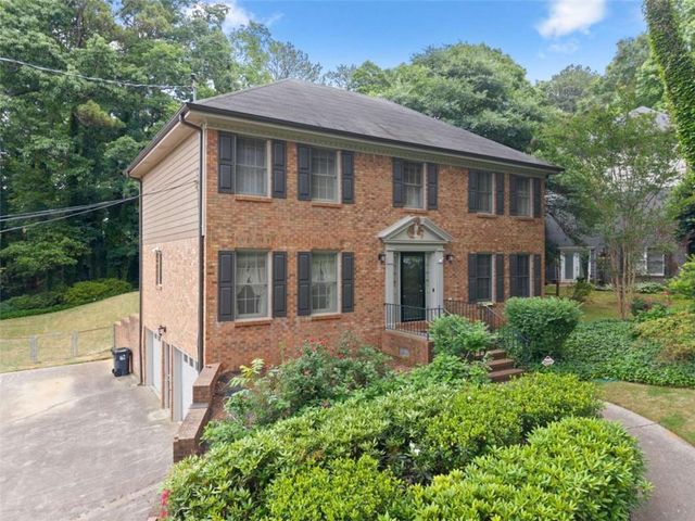 2272 Westridge Drive, Snellville, GA 30078