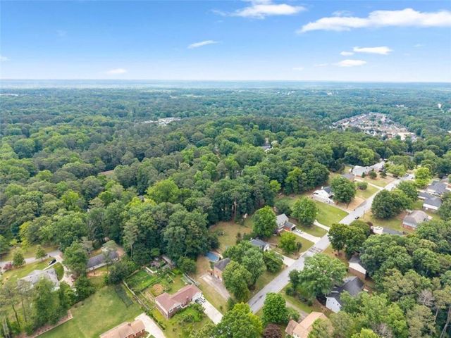 2272 Westridge Drive, Snellville, GA 30078