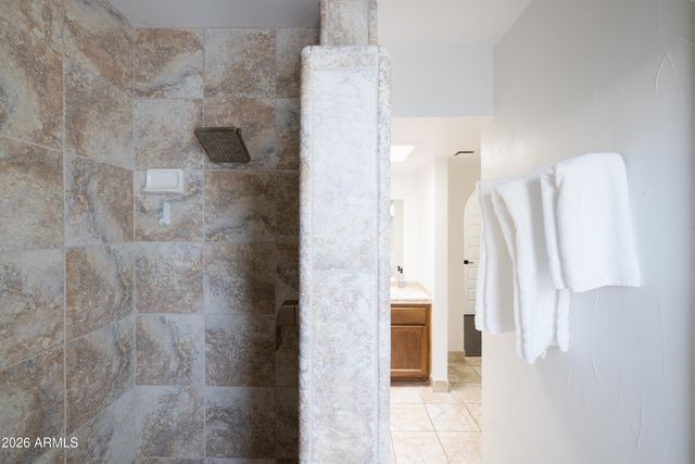 9803 N 65TH Place, Paradise Valley, AZ 85253