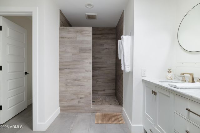 9803 N 65TH Place, Paradise Valley, AZ 85253