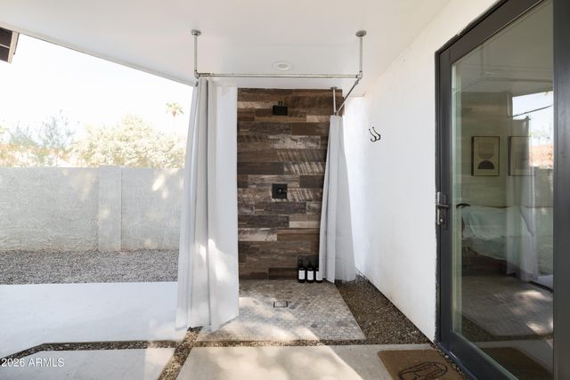 9803 N 65TH Place, Paradise Valley, AZ 85253