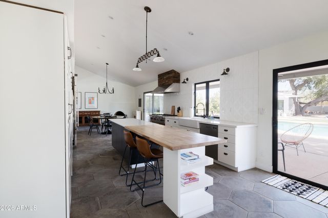 9803 N 65TH Place, Paradise Valley, AZ 85253