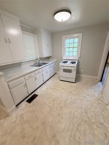 2113 WINDSOR Avenue, Montgomery, AL 36107