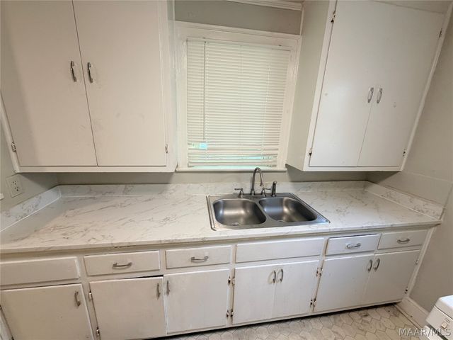 2113 WINDSOR Avenue, Montgomery, AL 36107