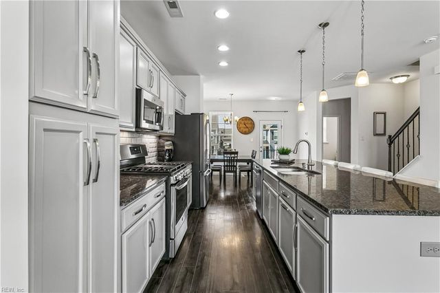 8426 Gayle LN, Toano, VA 23168