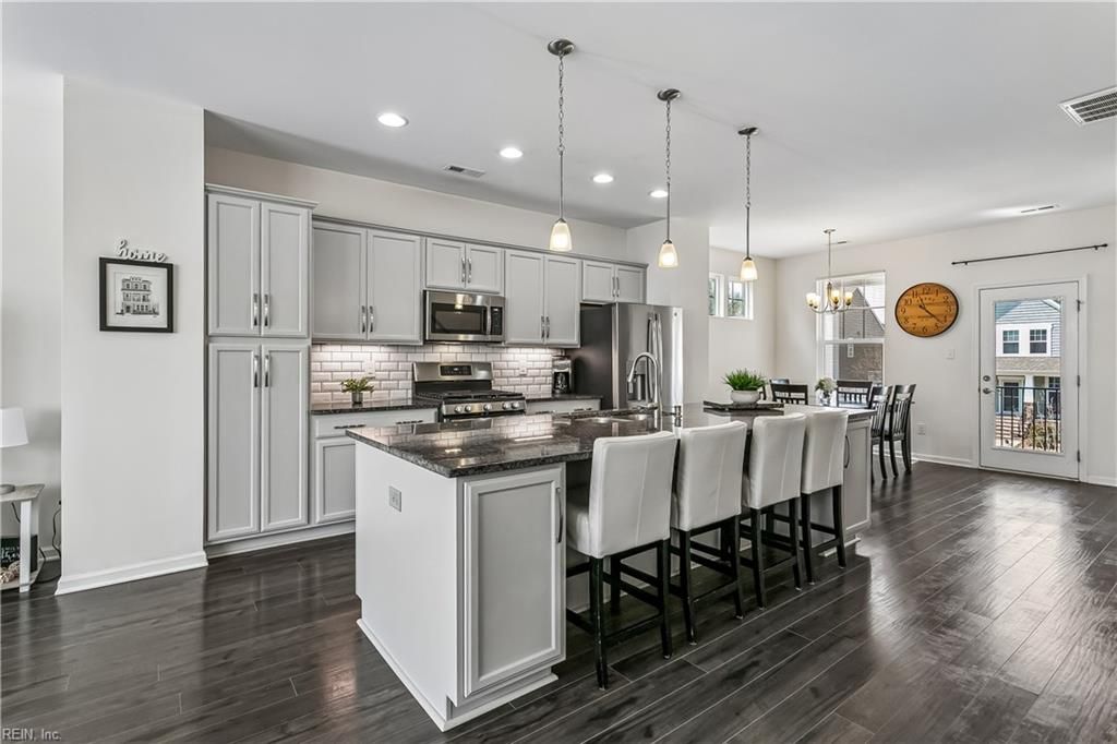 8426 Gayle LN, Toano, VA 23168